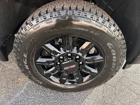 New 2026 GMC Sierra 2500 AT4 w/ AT4 Premium Plus Package image 13