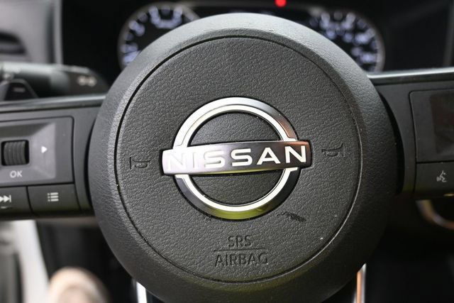 Used 2024 Nissan Rogue S AWD/4WD image 20