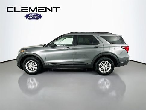 New 2026 Ford Explorer Active image 4
