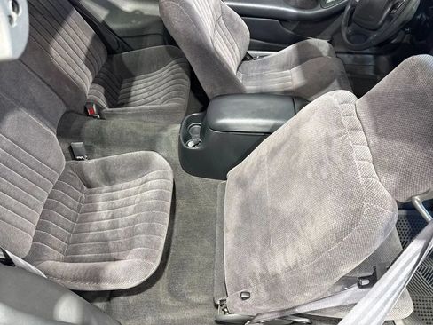 Used 1997 Pontiac Firebird Formula w/ Opt Pkg RWD image 78