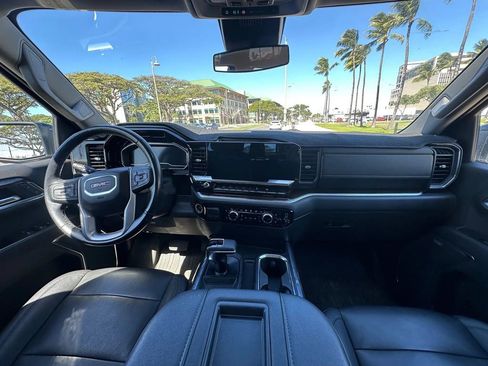 Used 2022 GMC Sierra 1500 Elevation w/ Elevation Premium Package image 10