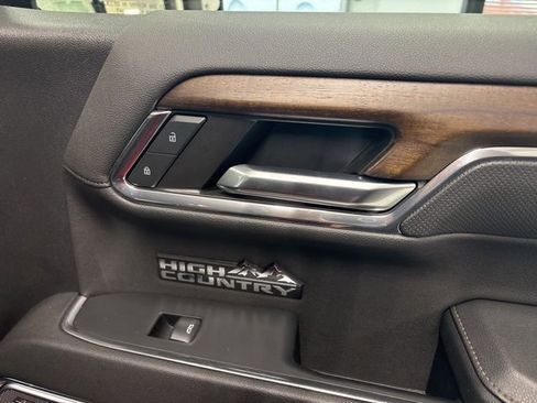 Used 2024 Chevrolet Silverado 1500 High Country w/ High Country Premium Package image 30
