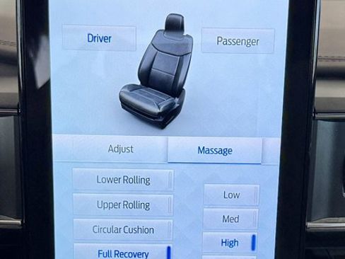 Used 2020 Ford Explorer Platinum w/ Premium Technology Package AWD/4WD image 15
