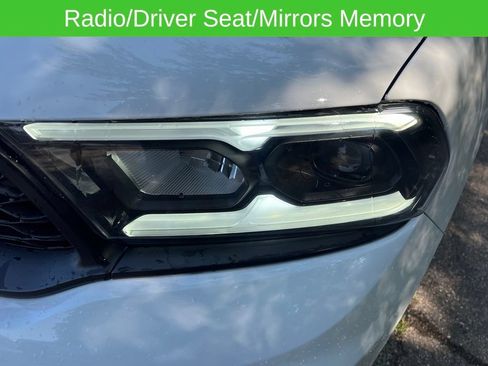 Used 2024 Dodge Durango R/T AWD/4WD image 9