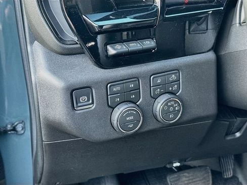 Used 2026 Chevrolet Silverado 2500 ZR2 w/ LPO, Dark Essentials Package AWD/4WD image 23