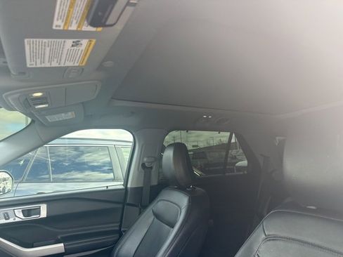 Used 2021 Ford Explorer Limited w/ Equipment Group 301A image 6