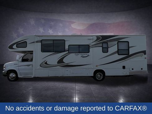 Used 2013 Ford E-450 and Econoline 450 Super Duty w/ Motorhome Prep Pkg image 2