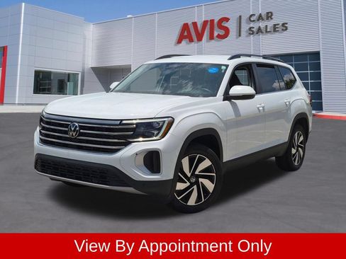 Used 2025 Volkswagen Atlas SE FWD image 1