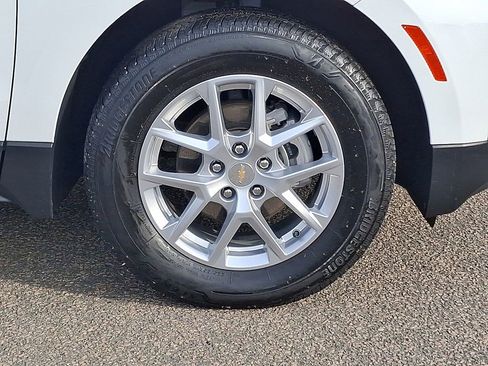 Used 2023 Chevrolet Equinox LT image 12