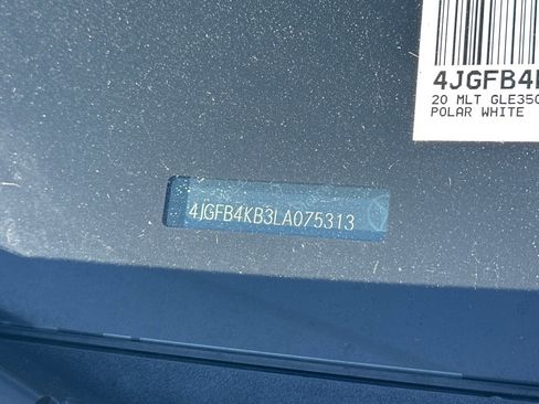 Certified 2020 Mercedes-Benz GLE 350 4MATIC image 3