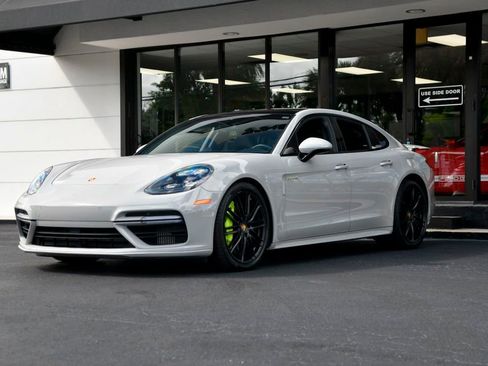 Used 2018 Porsche Panamera Turbo S image 8