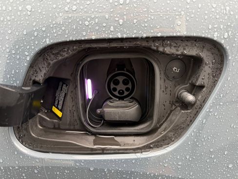 Used 2023 Volvo C40 P8 Recharge Ultimate image 48