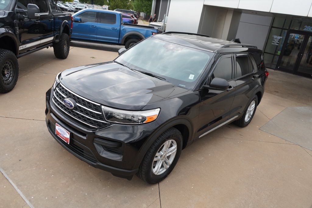 Certified 2022 Ford Explorer XLT RWD image 14
