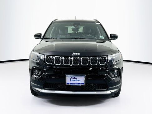 Used 2023 Jeep Compass Limited AWD/4WD image 2