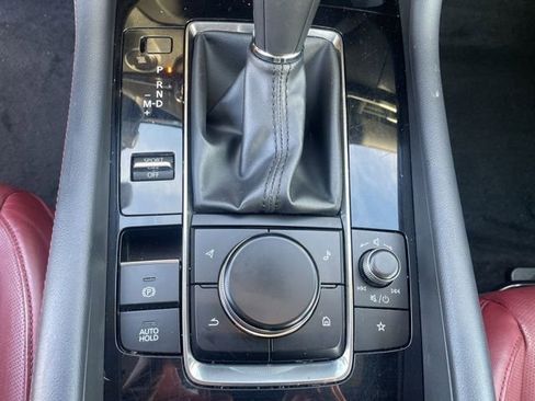 Used 2024 MAZDA MAZDA3 s image 31