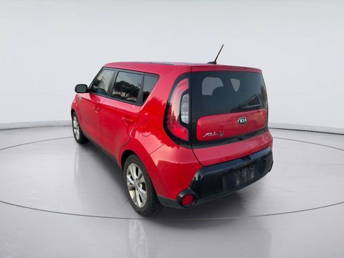 Used 2016 Kia Soul + FWD image 5