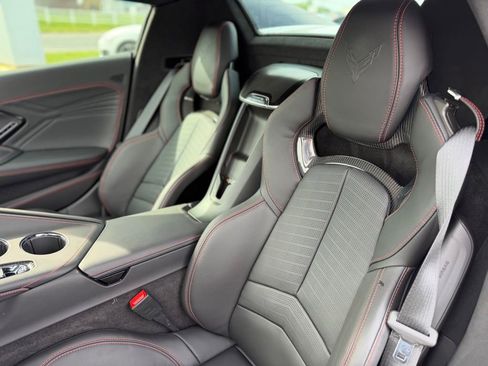 Used 2026 Chevrolet Corvette Z06 RWD image 14