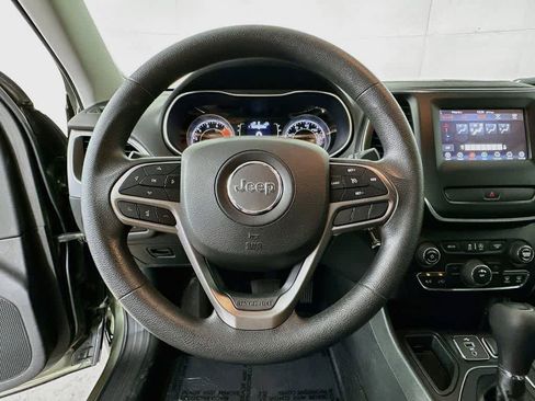 Used 2019 Jeep Cherokee Latitude w/ Popular Appearance Group FWD image 15
