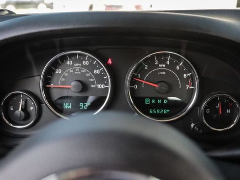 Used 2015 Jeep Wrangler Sport w/ Quick Order Package 24S AWD/4WD image 44