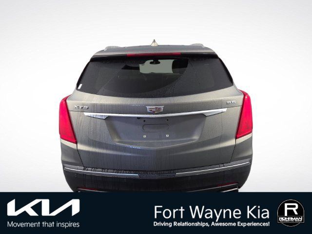 Used 2018 Cadillac XT5 Luxury w/ Driver Awareness Package FWD image 9