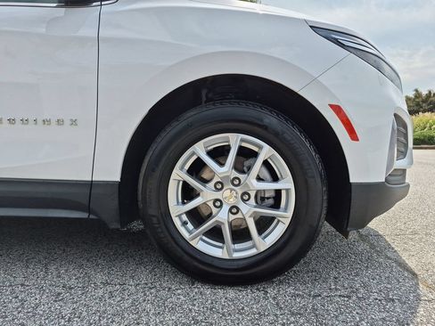 Used 2022 Chevrolet Equinox LT FWD image 10