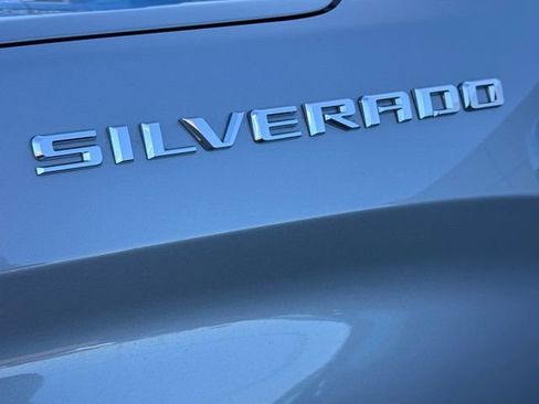 Used 2025 Chevrolet Silverado 1500 LT image 5