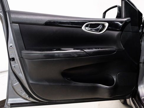 Used 2019 Nissan Sentra SV image 52