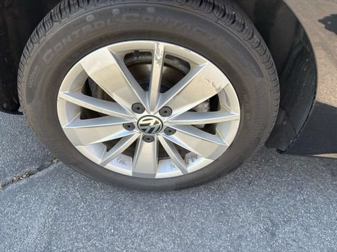 Used 2015 Volkswagen Jetta SE FWD image 9