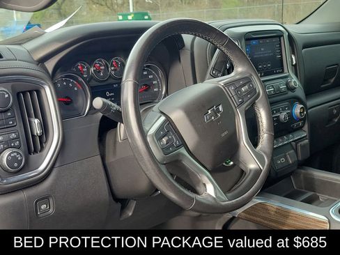 Used 2019 Chevrolet Silverado 1500 LT Trail Boss image 8