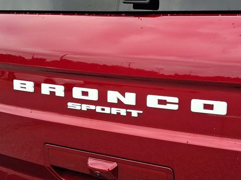 Used 2025 Ford Bronco Sport Outer Banks w/ Outer Banks Tech Package+ AWD/4WD image 30
