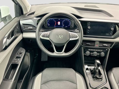 Used 2022 Volkswagen Taos SEL image 10