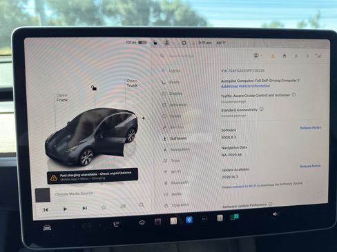 Used 2023 Tesla Model Y Long Range AWD/4WD image 18