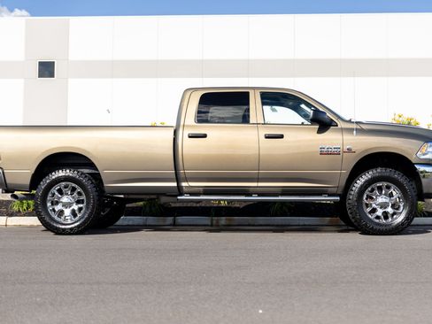 Used 2013 RAM 2500 Tradesman w/ Chrome Appearance Group AWD/4WD image 11