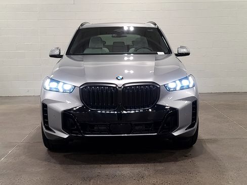 Used 2026 BMW X5 xDrive40i w/ M Sport Package image 2