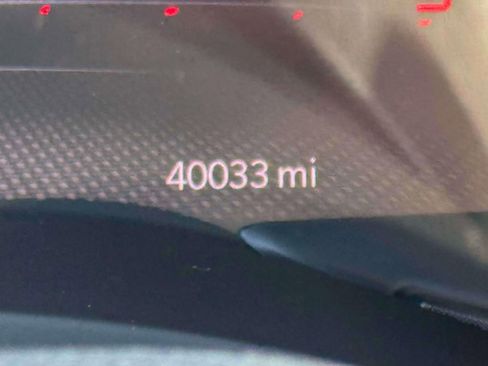 Used 2024 RAM 2500 Limited image 26