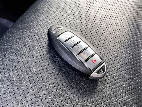 Used 2024 INFINITI QX80 Luxe image 37