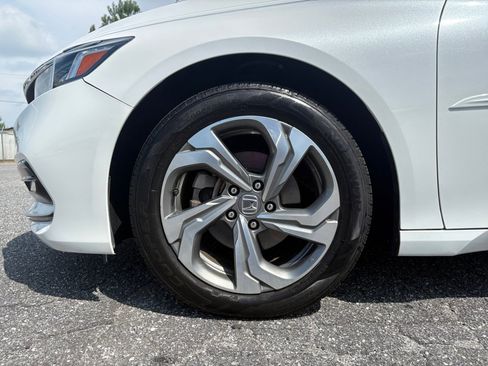 Used 2018 Honda Accord EX image 31