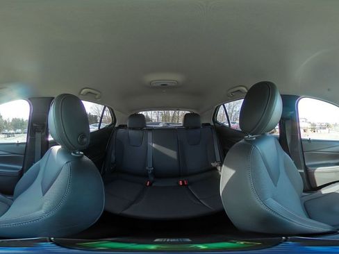 Used 2025 Buick Encore GX Preferred image 40