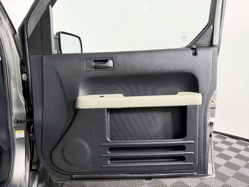 Used 2007 Honda Element EX image 29