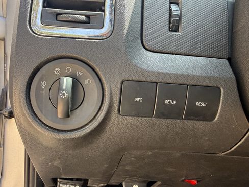 Used 2012 Ford Escape Limited AWD/4WD image 26