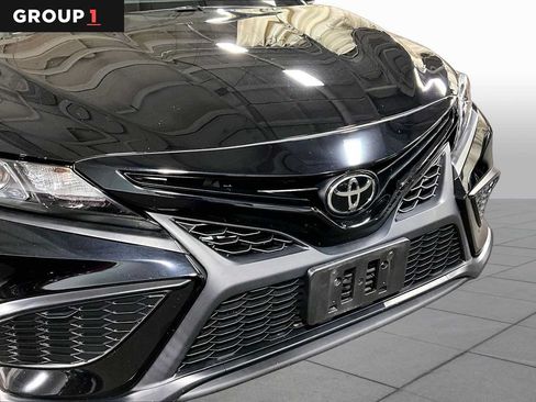 Used 2024 Toyota Camry SE FWD image 30