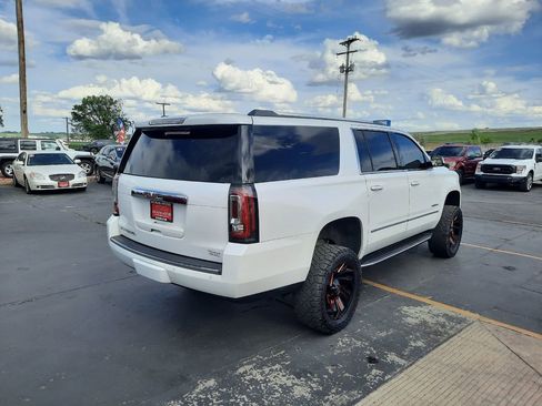 Used 2017 GMC Yukon XL Denali w/ Open Road Package AWD/4WD image 4