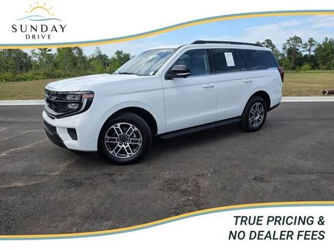 Used 2025 Ford Expedition Active AWD/4WD image 1