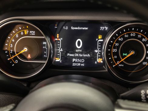 Used 2021 Jeep Wrangler Unlimited Sport AWD/4WD image 23