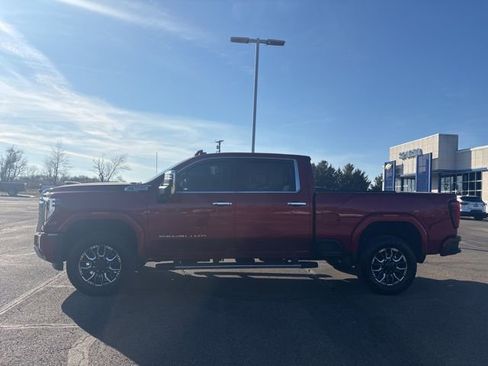 Used 2024 GMC Sierra 3500 Denali w/ Denali Reserve Package image 6
