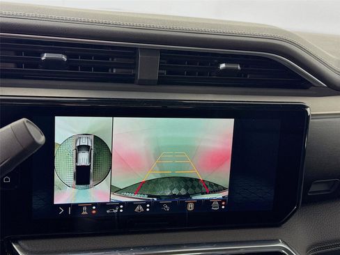 New 2026 GMC Sierra 3500 Denali w/ Denali Reserve Package image 9