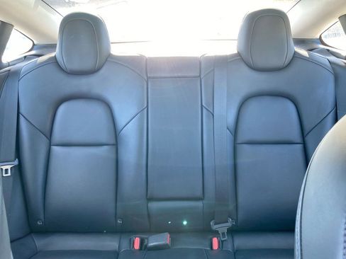 Used 2023 Tesla Model 3 Standard Range image 34