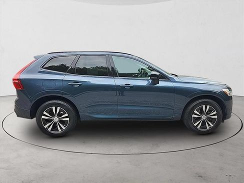 Certified 2025 Volvo XC60 T8 Core AWD/4WD image 6