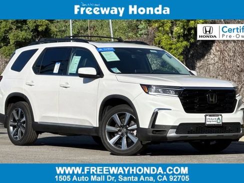 Certified 2024 Honda Pilot Elite image 1
