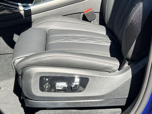 New 2026 BMW X7 M60i image 11